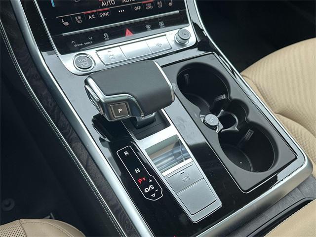 new 2025 Audi Q7 car, priced at $77,525