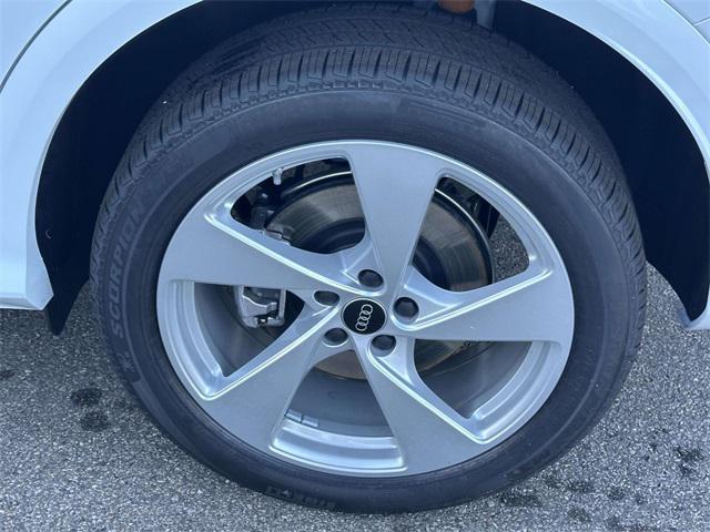 new 2025 Audi Q5 car, priced at $59,900