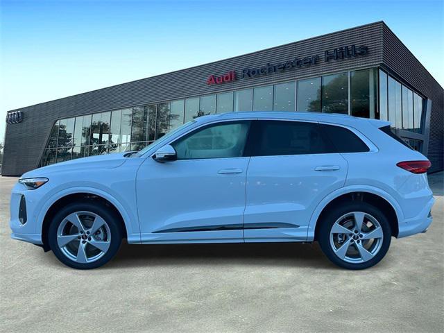 new 2025 Audi Q5 car, priced at $59,900