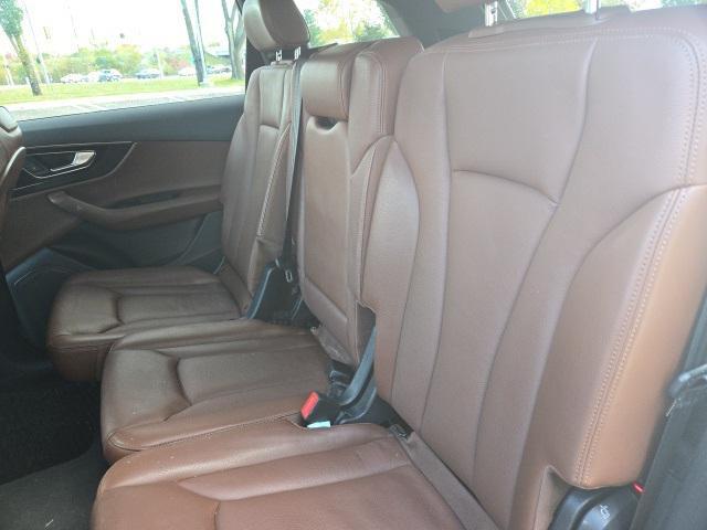 used 2019 Audi Q7 car, priced at $22,400