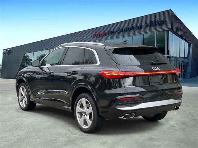 new 2025 Audi Q5 car, priced at $60,000