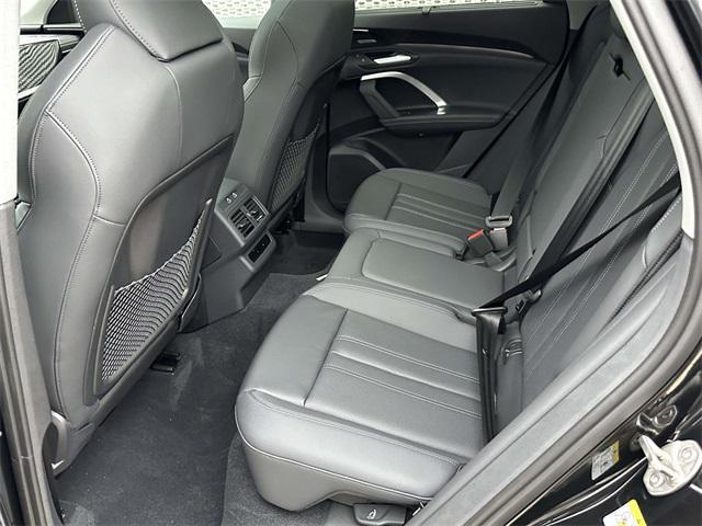 new 2025 Audi Q5 car, priced at $60,000