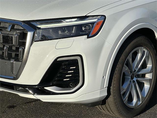 used 2025 Audi Q7 car, priced at $63,500