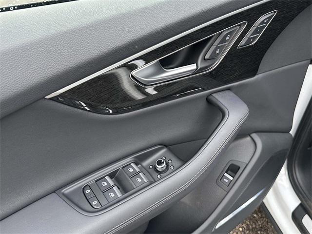 used 2023 Audi Q7 car, priced at $36,000