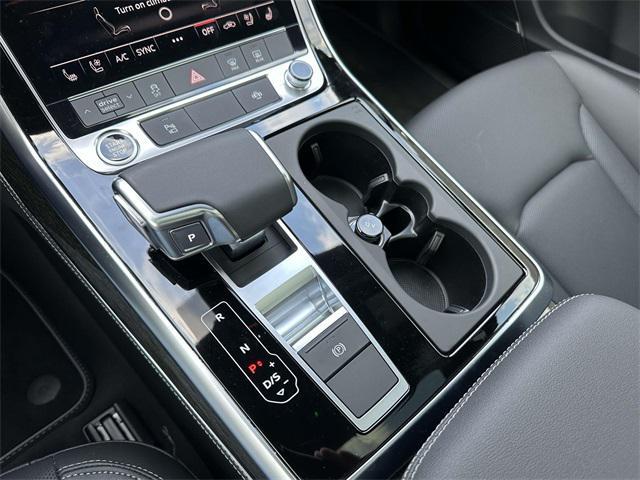 new 2025 Audi Q7 car, priced at $77,750