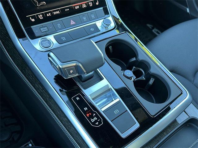 new 2025 Audi Q7 car, priced at $77,750