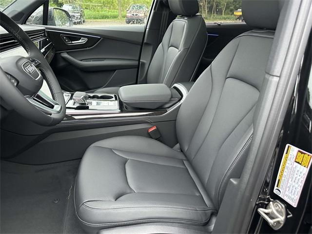 new 2025 Audi Q7 car, priced at $76,350