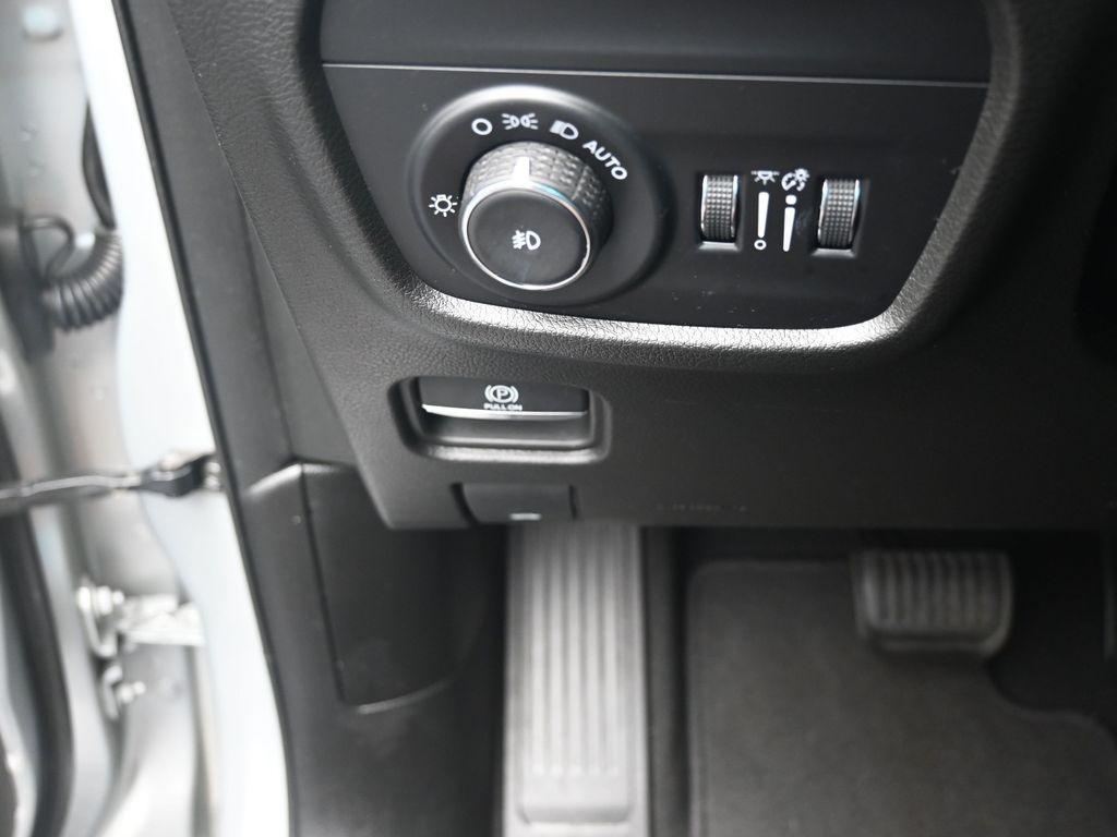 used 2023 Jeep Grand Cherokee L car, priced at $31,025