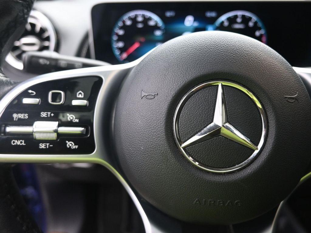 used 2021 Mercedes-Benz GLB 250 car, priced at $27,580