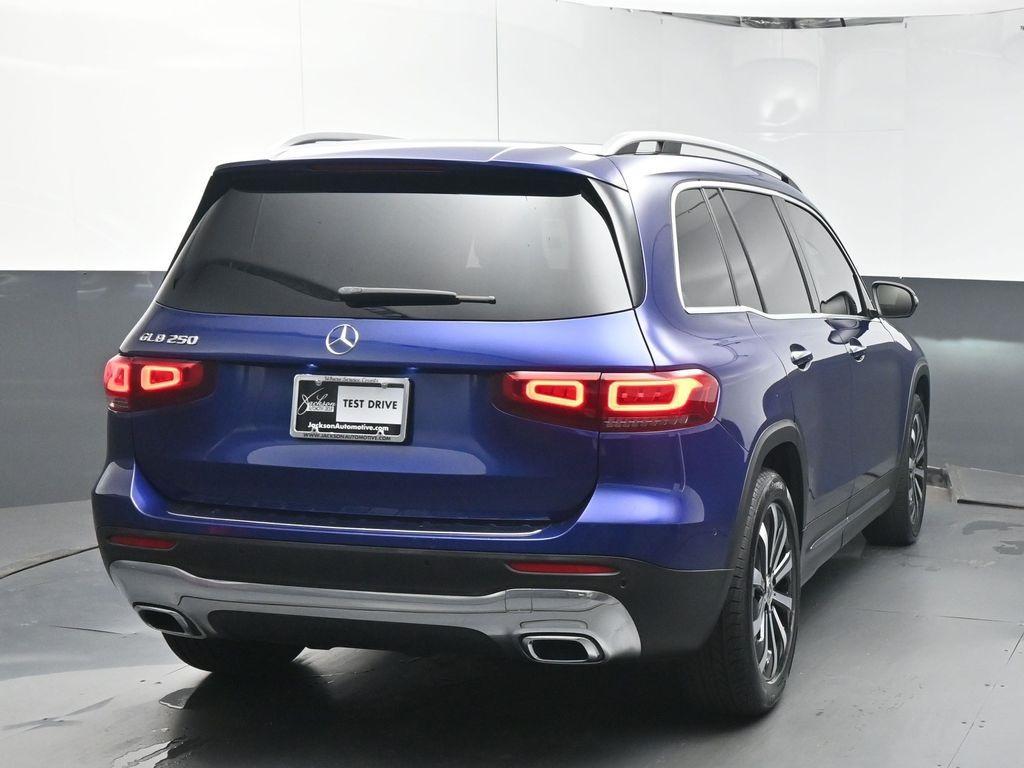 used 2021 Mercedes-Benz GLB 250 car, priced at $27,580
