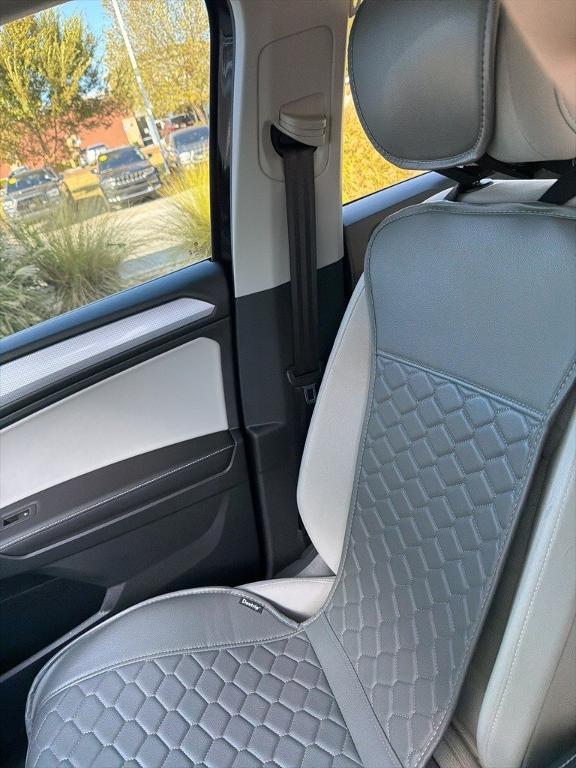 used 2024 Volkswagen Tiguan car