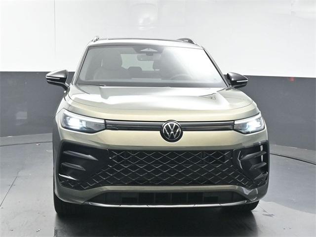 new 2025 Volkswagen Tiguan car, priced at $40,041