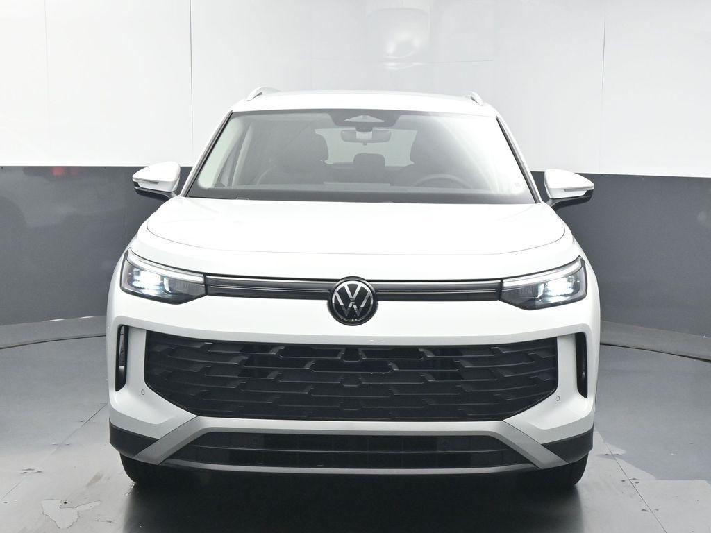 new 2025 Volkswagen Tiguan car, priced at $31,516