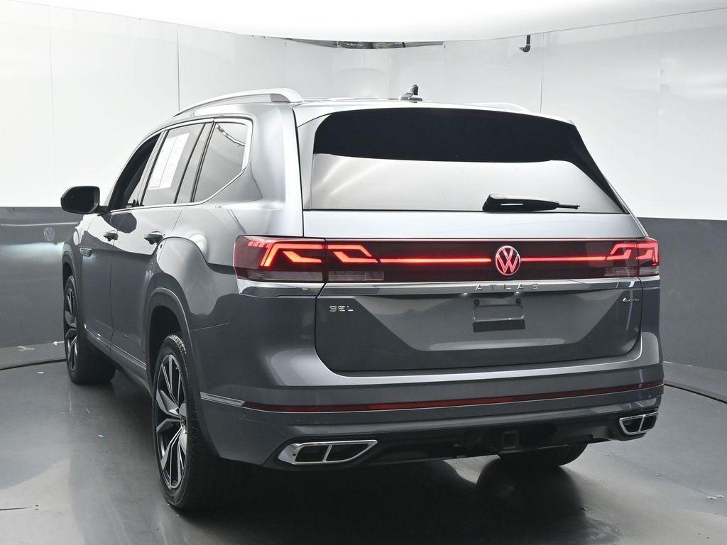used 2024 Volkswagen Atlas car, priced at $39,417