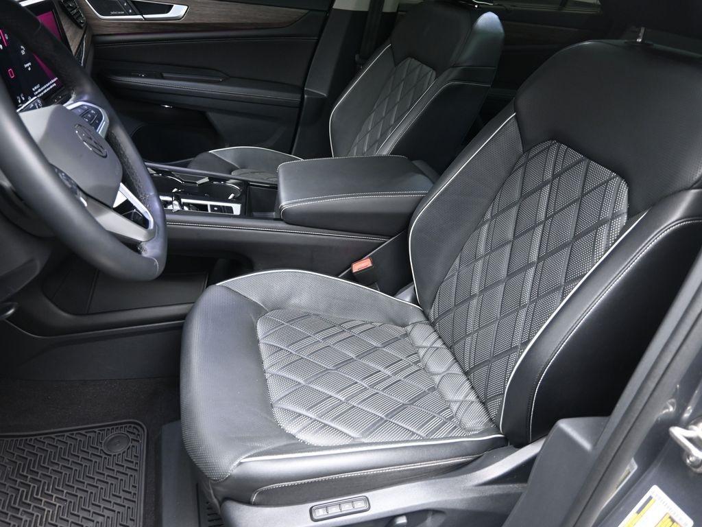 used 2024 Volkswagen Atlas car, priced at $39,417