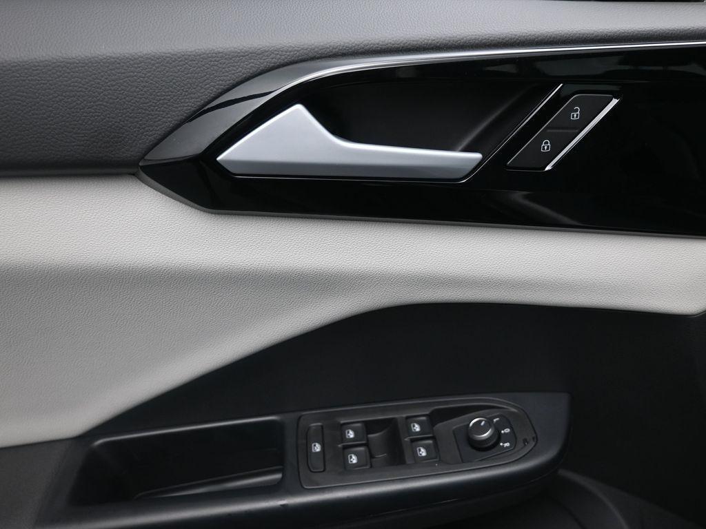 new 2025 Volkswagen Taos car, priced at $25,860