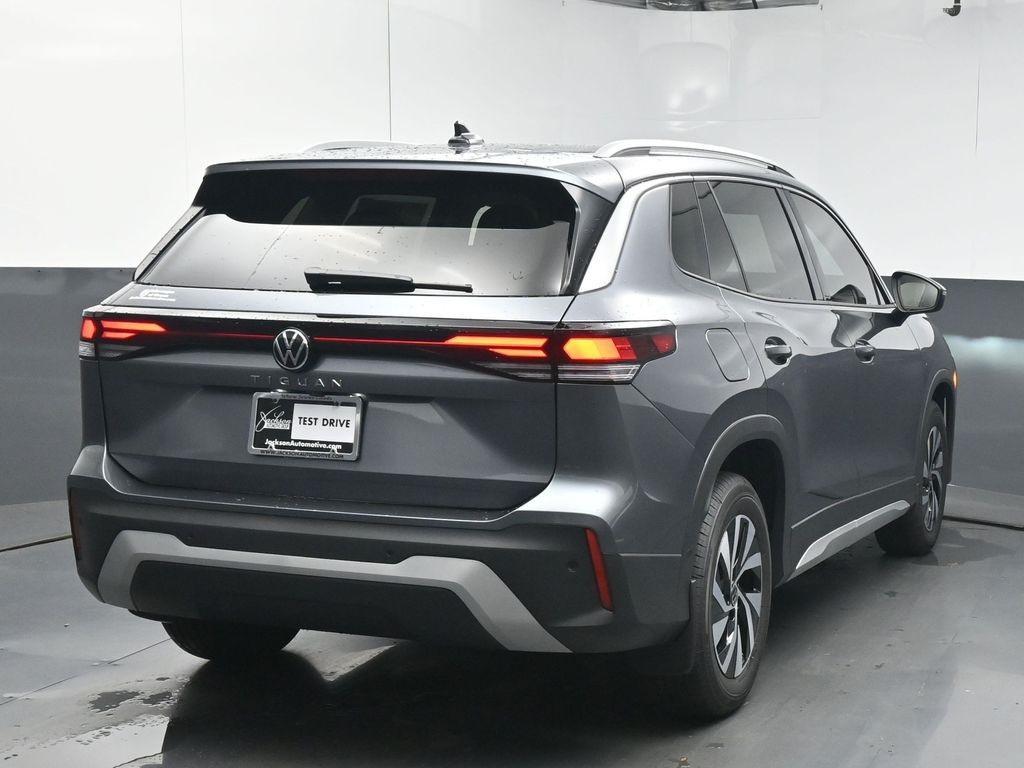 new 2025 Volkswagen Tiguan car, priced at $30,761