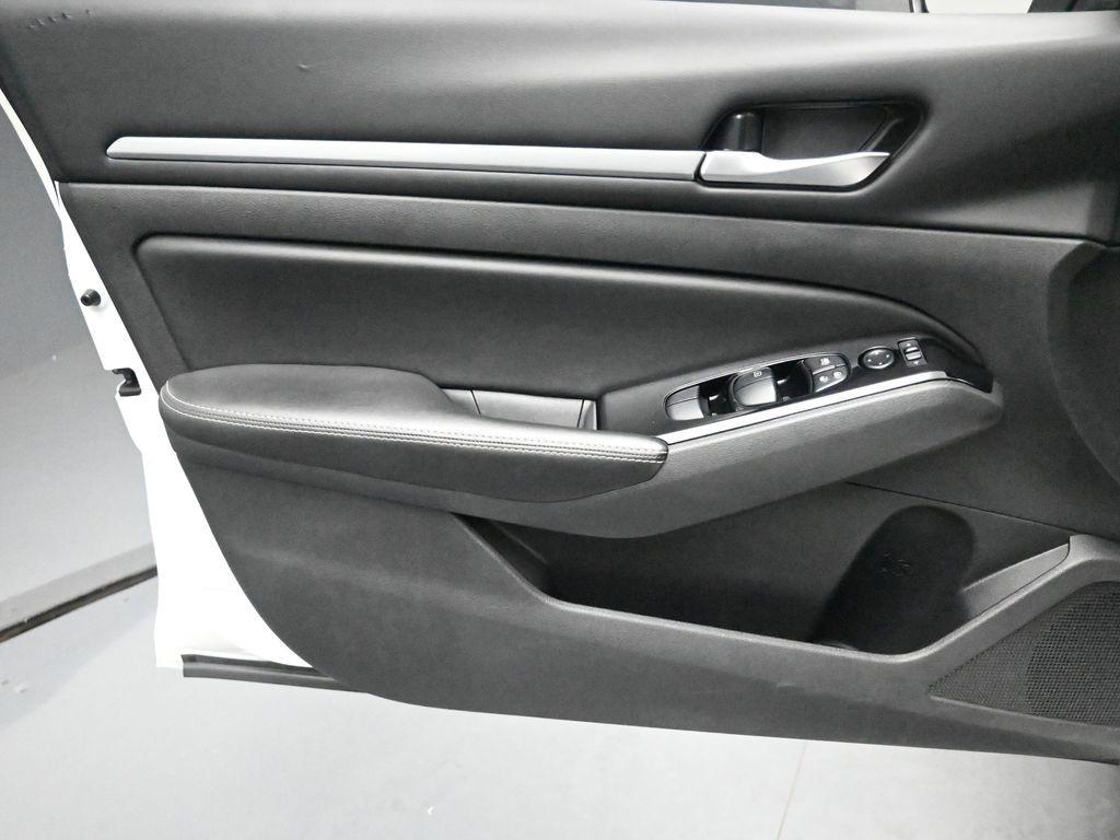 used 2023 Nissan Altima car, priced at $19,795