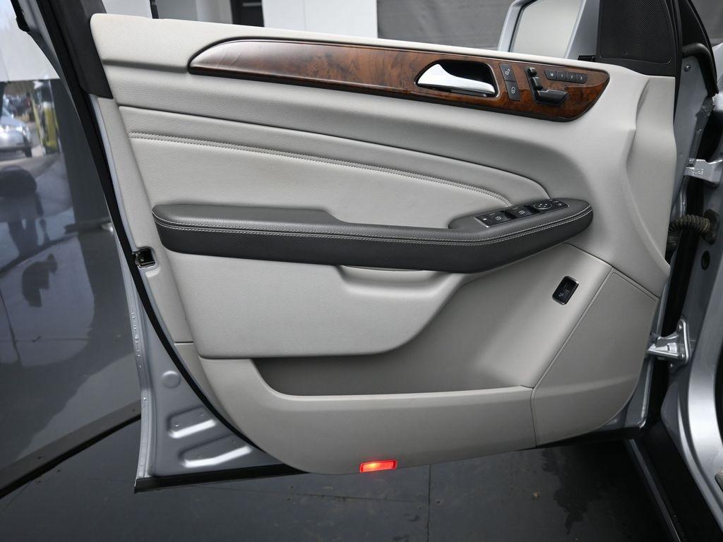 used 2013 Mercedes-Benz M-Class car, priced at $13,048