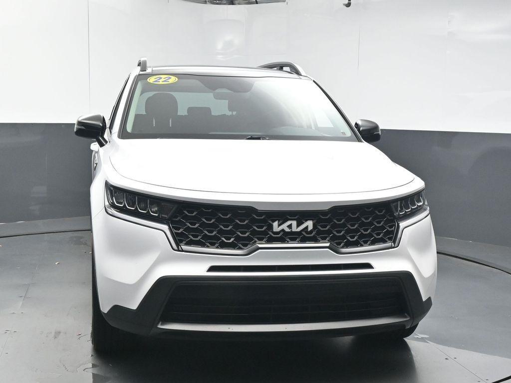 used 2022 Kia Sorento car, priced at $25,021