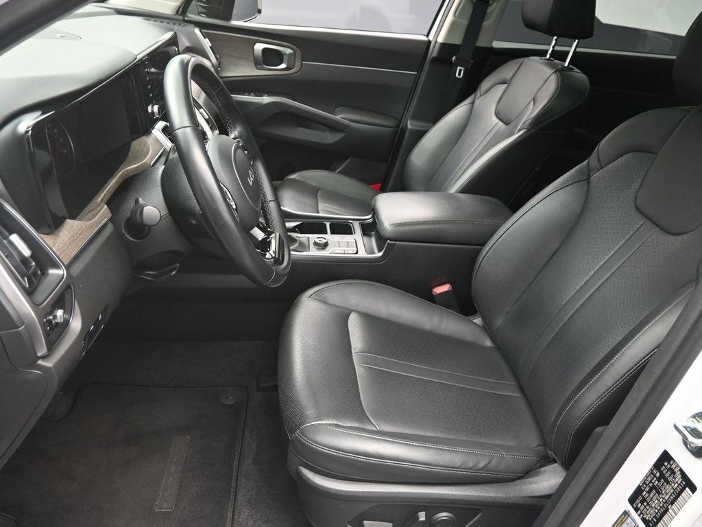 used 2022 Kia Sorento car, priced at $25,021