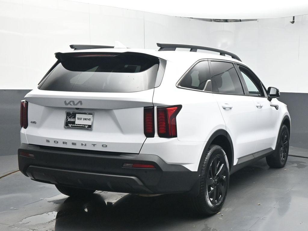 used 2022 Kia Sorento car, priced at $25,021