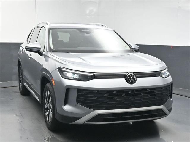 new 2025 Volkswagen Tiguan car, priced at $31,216