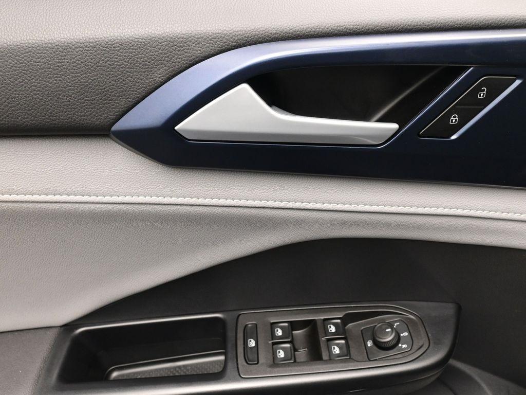 used 2024 Volkswagen Taos car, priced at $25,297