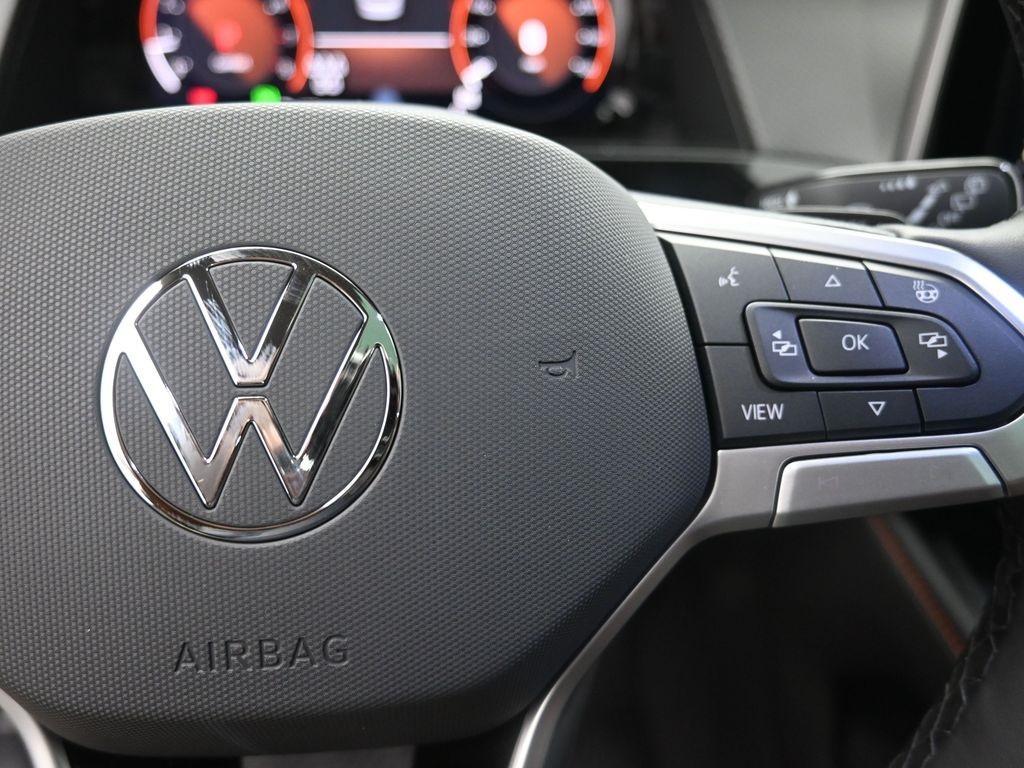 new 2025 Volkswagen Atlas car, priced at $45,101