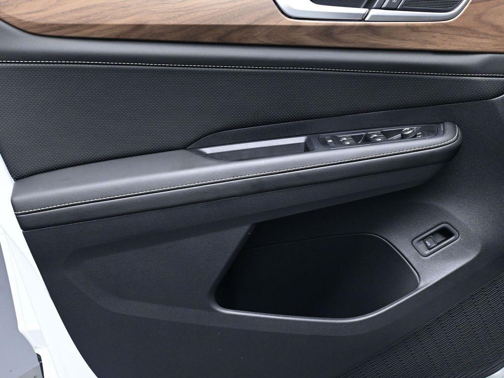 new 2026 Volkswagen Atlas car, priced at $47,477