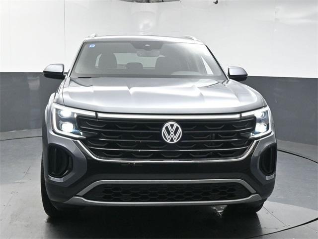 new 2025 Volkswagen Atlas Cross Sport car, priced at $43,121