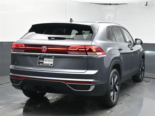 new 2025 Volkswagen Atlas Cross Sport car, priced at $43,121