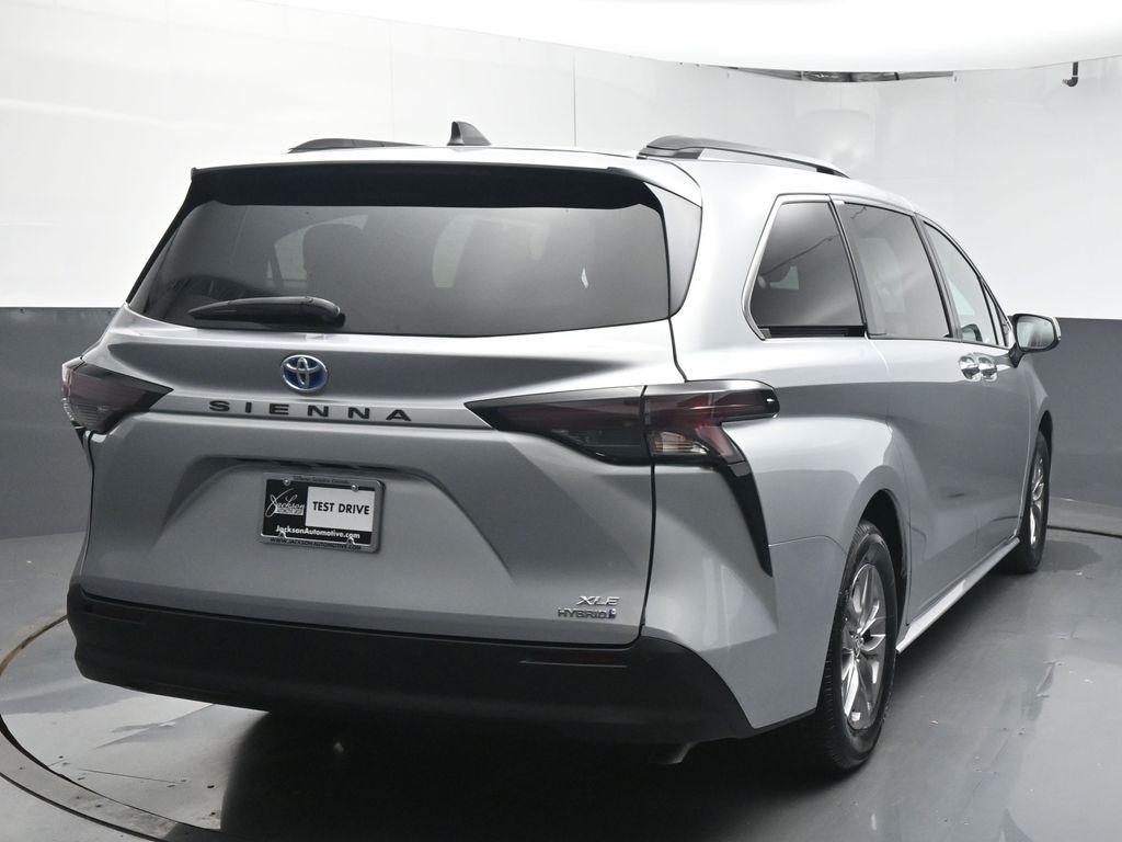 used 2023 Toyota Sienna car, priced at $39,223