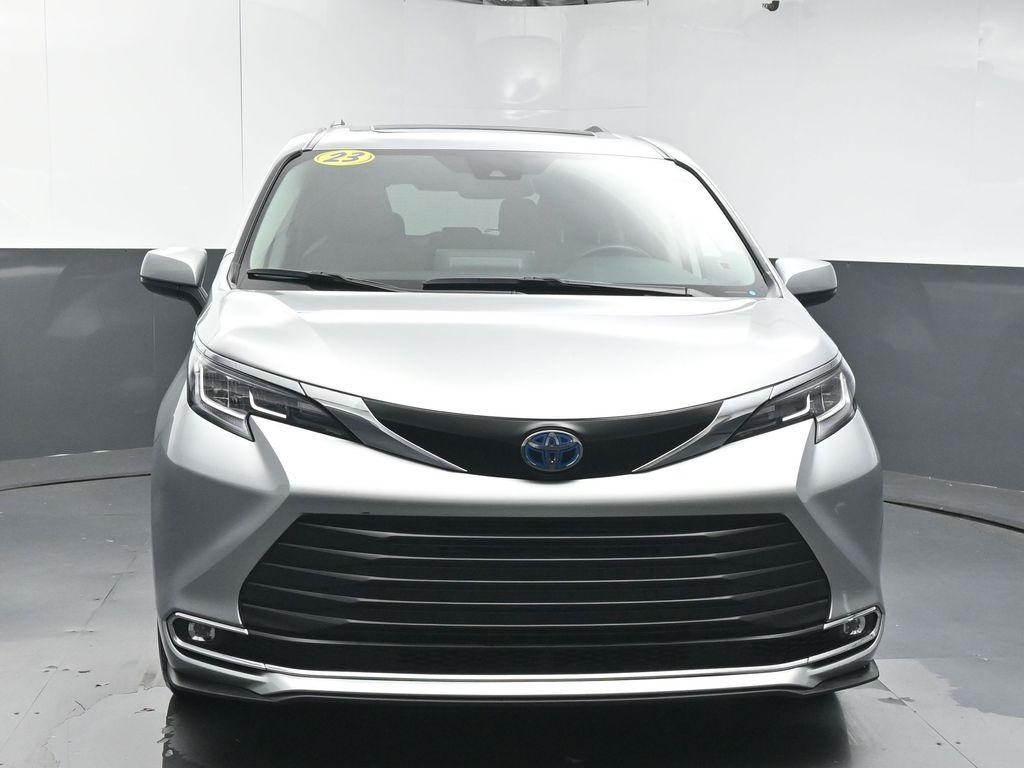 used 2023 Toyota Sienna car, priced at $39,223