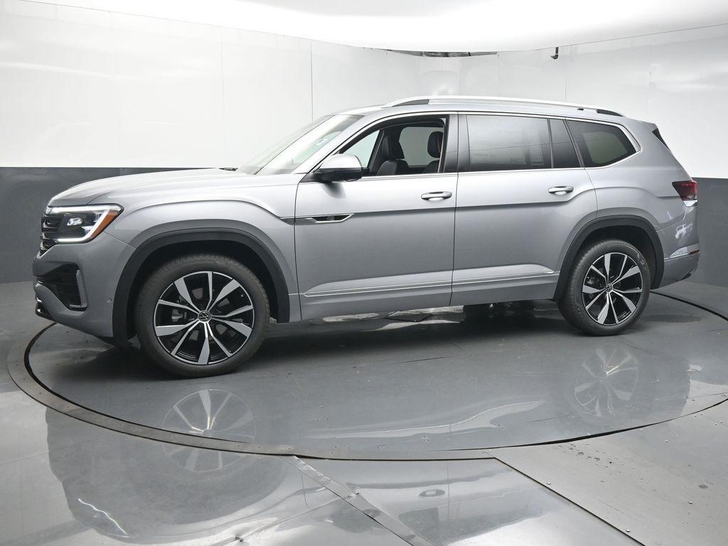 new 2026 Volkswagen Atlas car, priced at $57,693