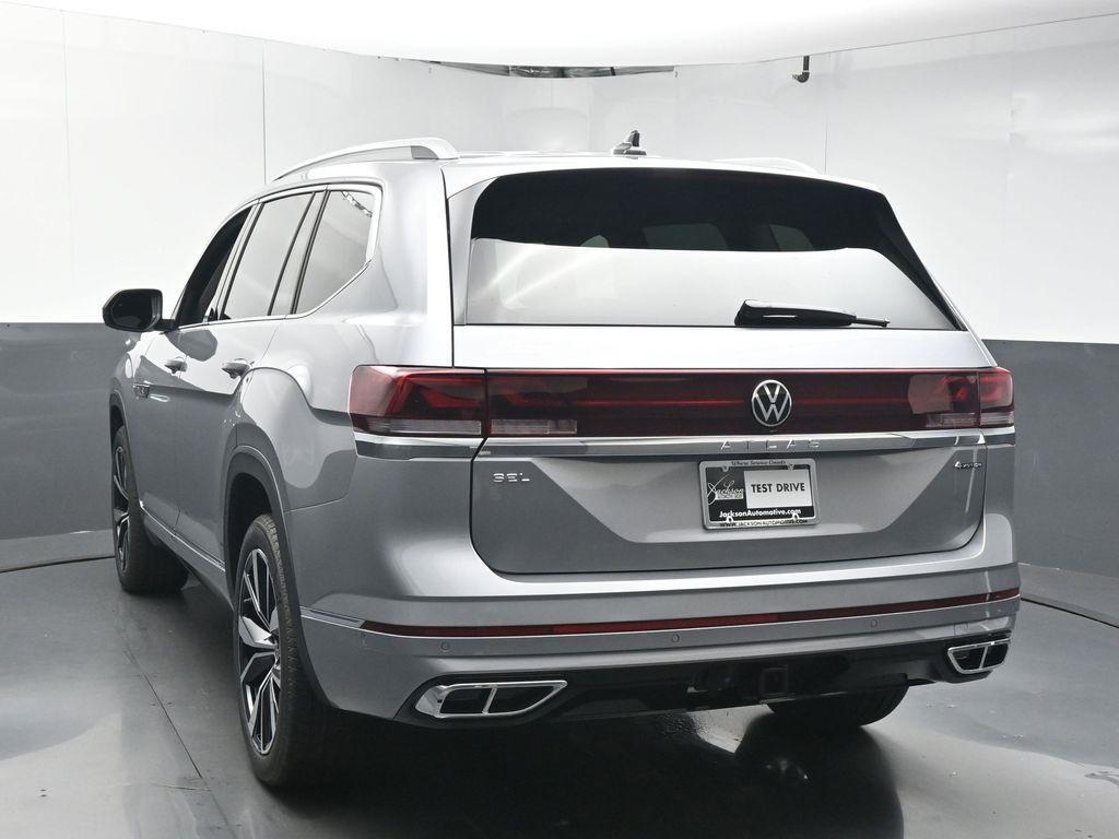 new 2026 Volkswagen Atlas car, priced at $57,693