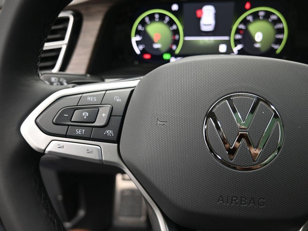 new 2026 Volkswagen Atlas car, priced at $57,693