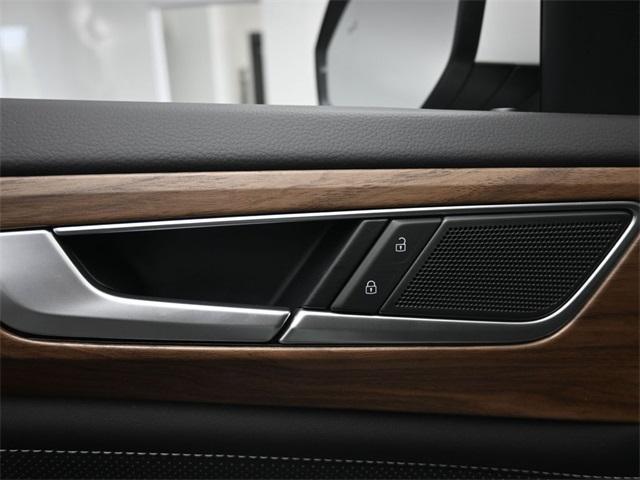 new 2025 Volkswagen Atlas car, priced at $45,300
