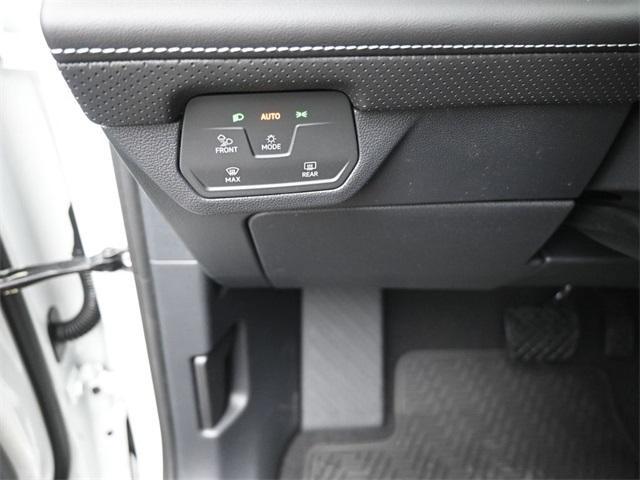 new 2025 Volkswagen Atlas car, priced at $45,300