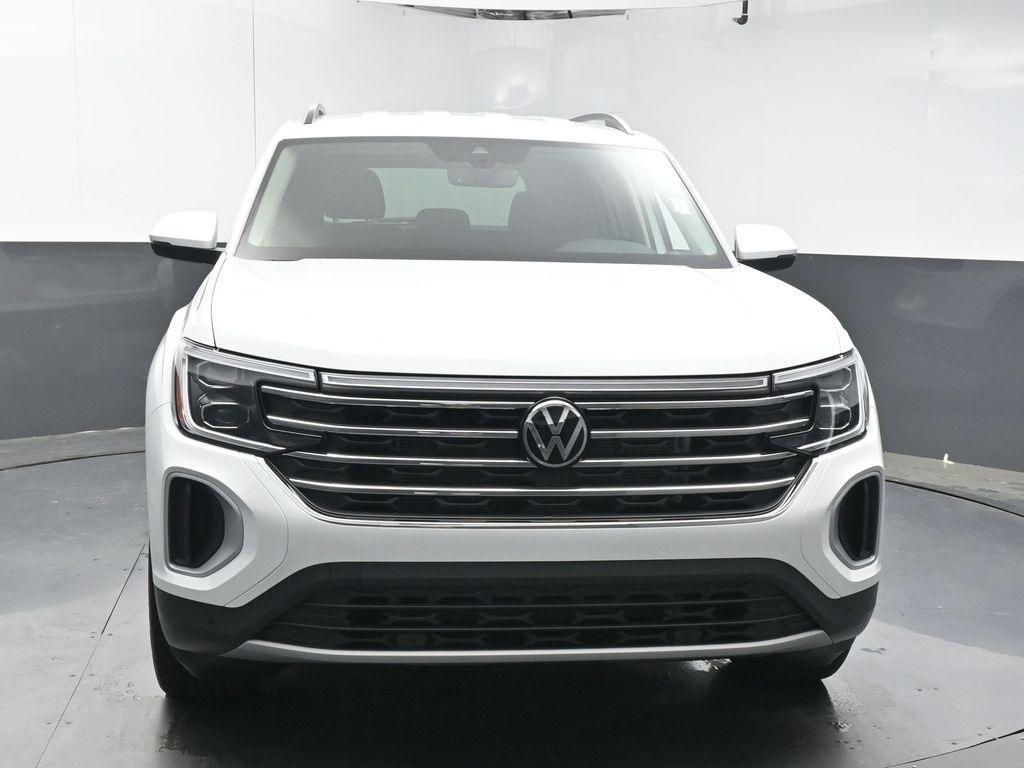 new 2025 Volkswagen Atlas car, priced at $41,000