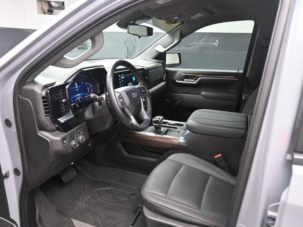 used 2025 Chevrolet Silverado 1500 car, priced at $47,433