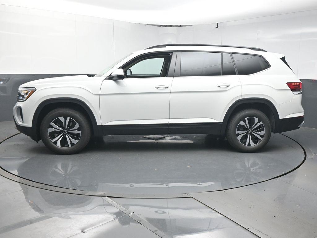 new 2026 Volkswagen Atlas car, priced at $42,052