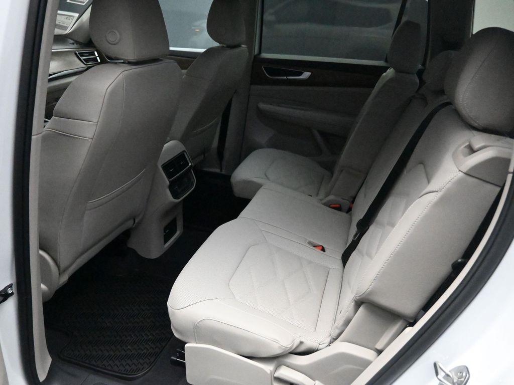 new 2026 Volkswagen Atlas car, priced at $42,052