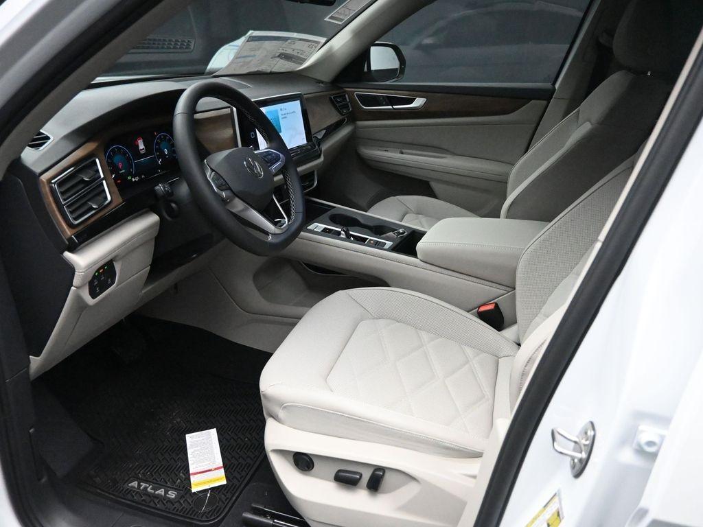 new 2026 Volkswagen Atlas car, priced at $42,052