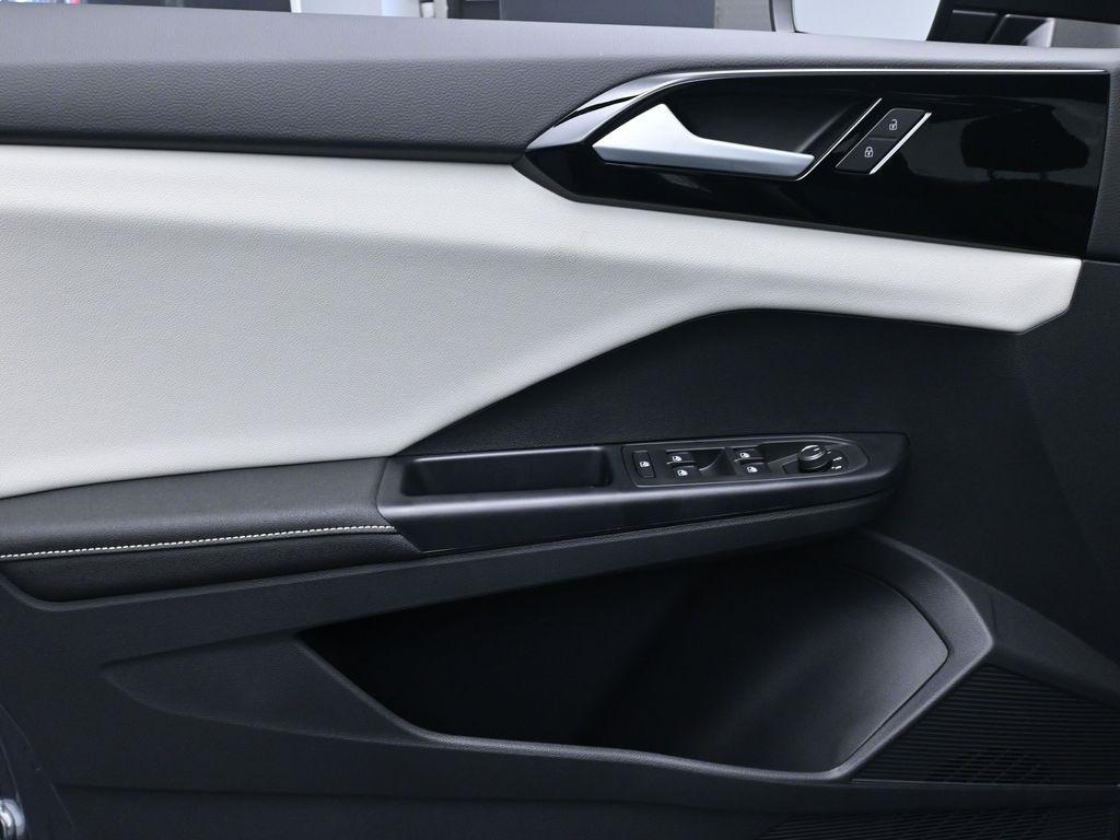 new 2025 Volkswagen Taos car, priced at $25,966