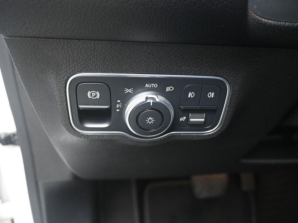used 2021 Mercedes-Benz GLB 250 car, priced at $25,477