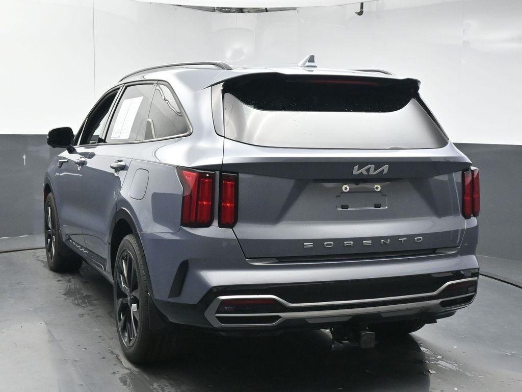 used 2022 Kia Sorento car, priced at $23,643