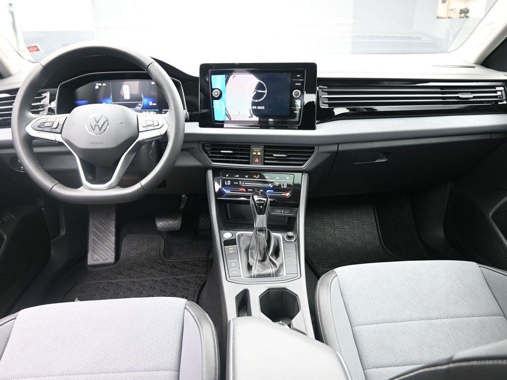 new 2025 Volkswagen Jetta car, priced at $27,000