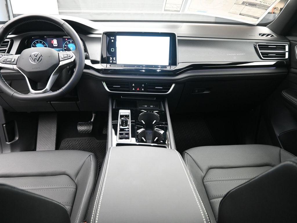 new 2026 Volkswagen Atlas Cross Sport car, priced at $50,978