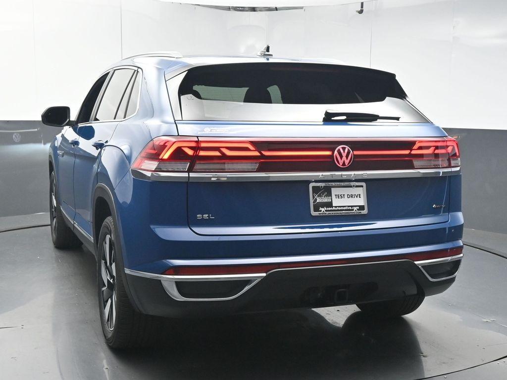 new 2026 Volkswagen Atlas Cross Sport car, priced at $50,978